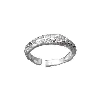 #004 Ring