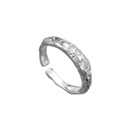 #004 Ring