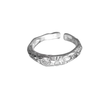 #004 Ring