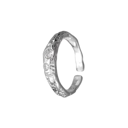 #004 Ring